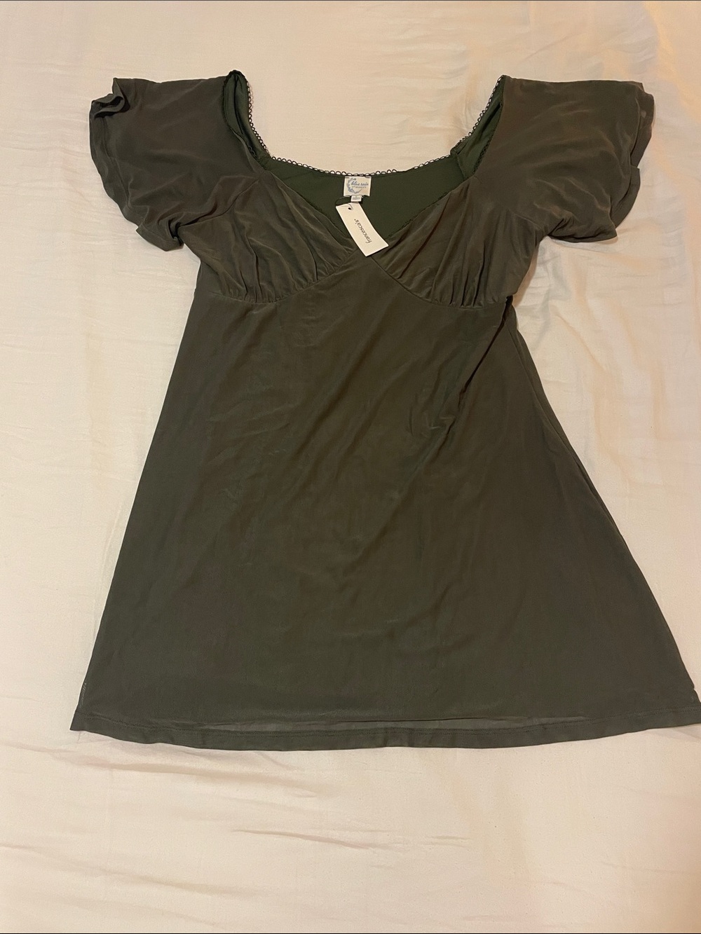 Women’s Olive Green Scoop Neck Flutter Sleeve Mini Dress